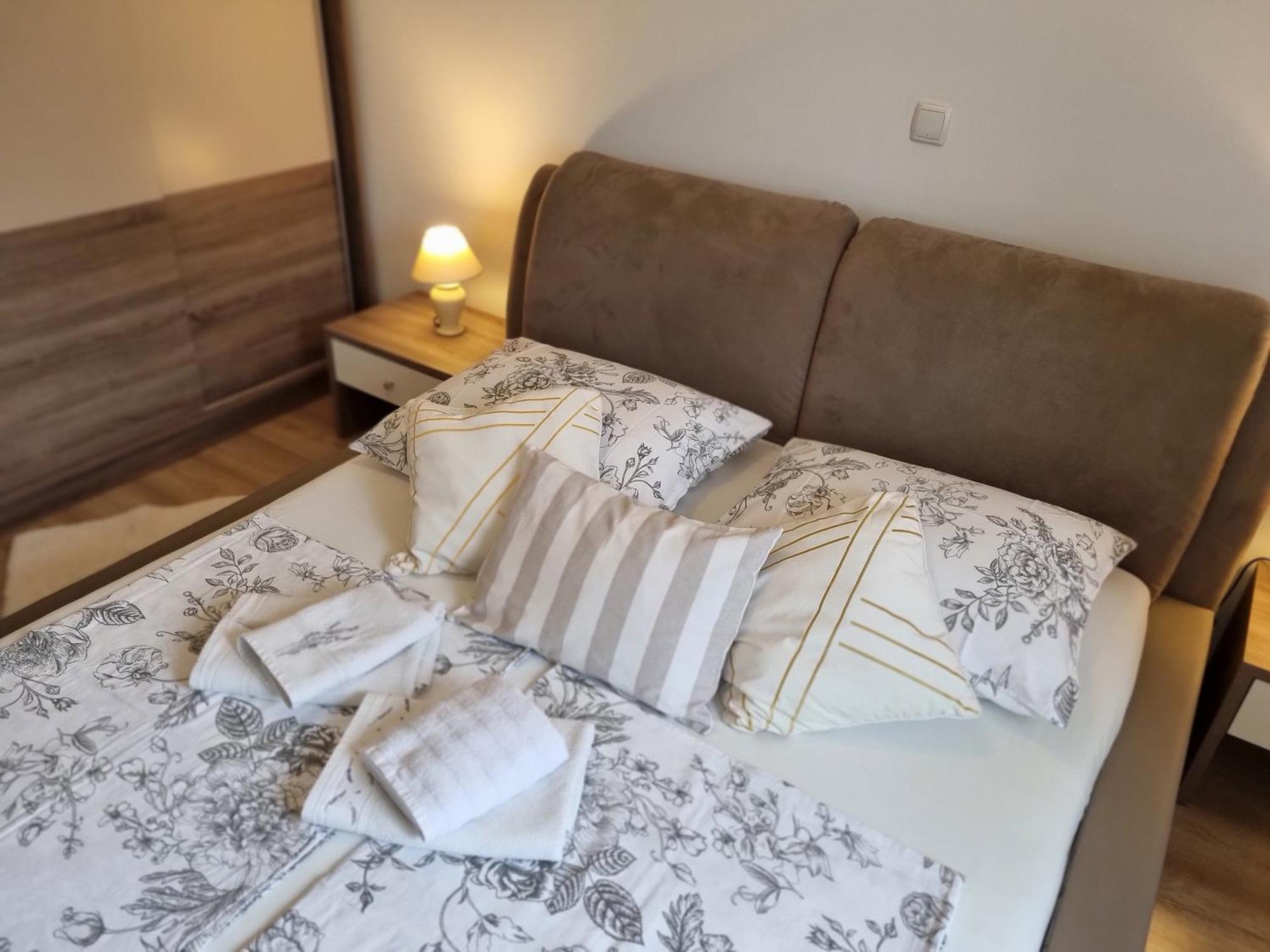 Apartments Manuel Банёл Экстерьер фото