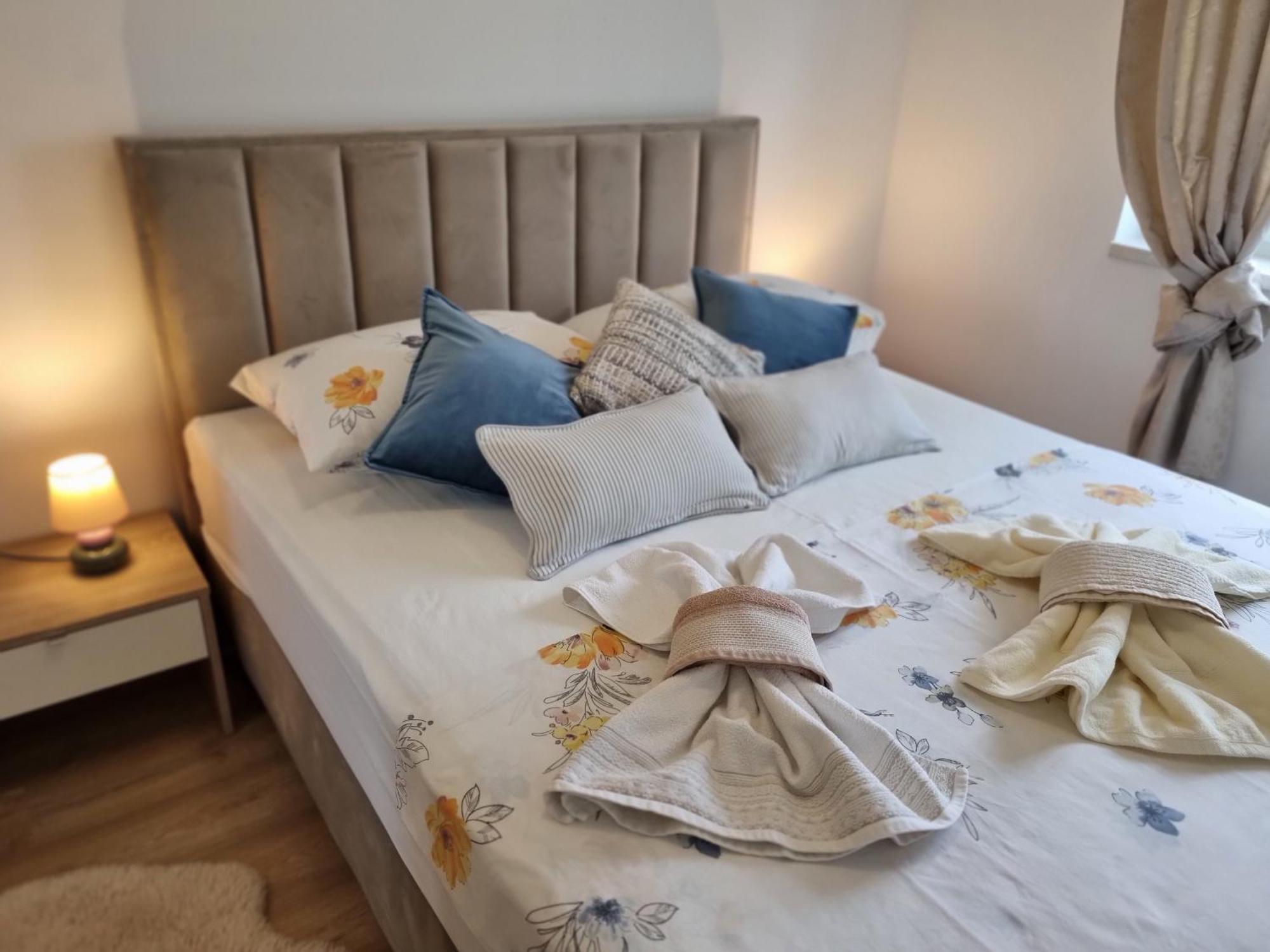 Apartments Manuel Банёл Экстерьер фото